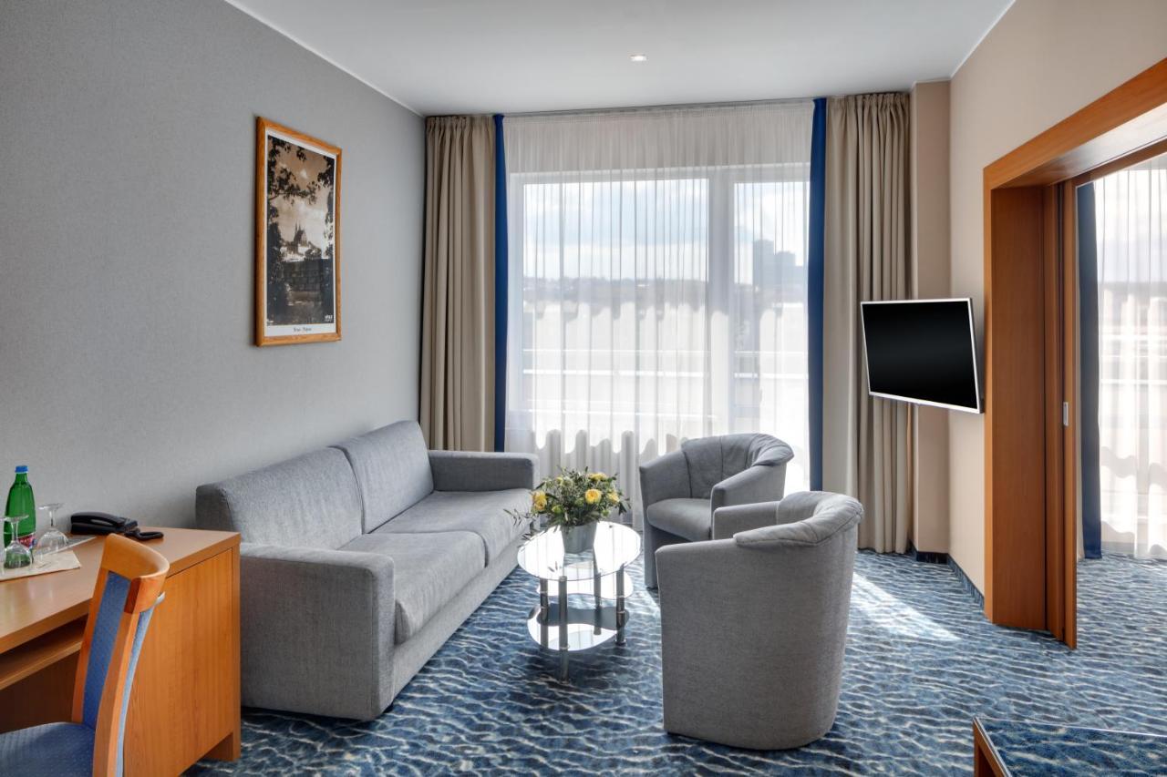 Avanti Hotel Brno Bagian luar foto
