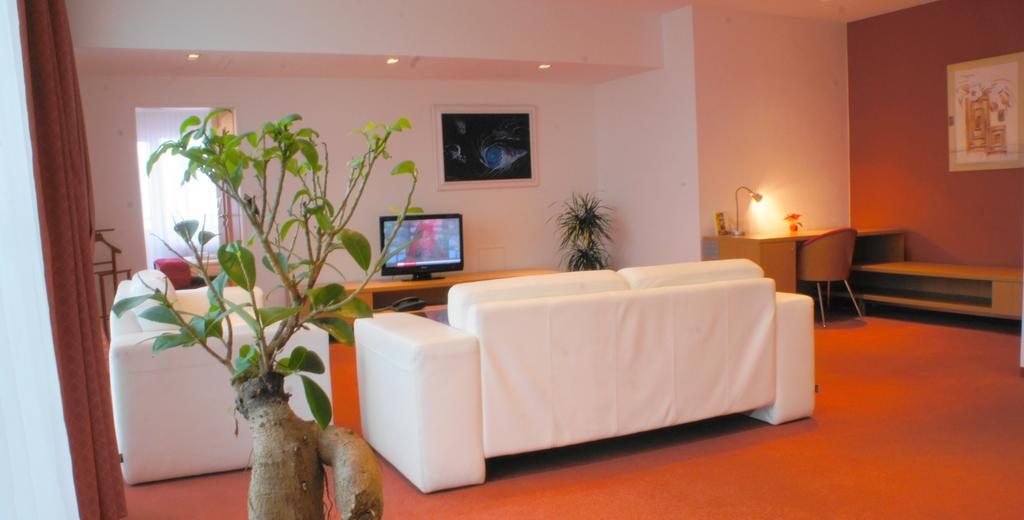 Avanti Hotel Brno Bagian luar foto