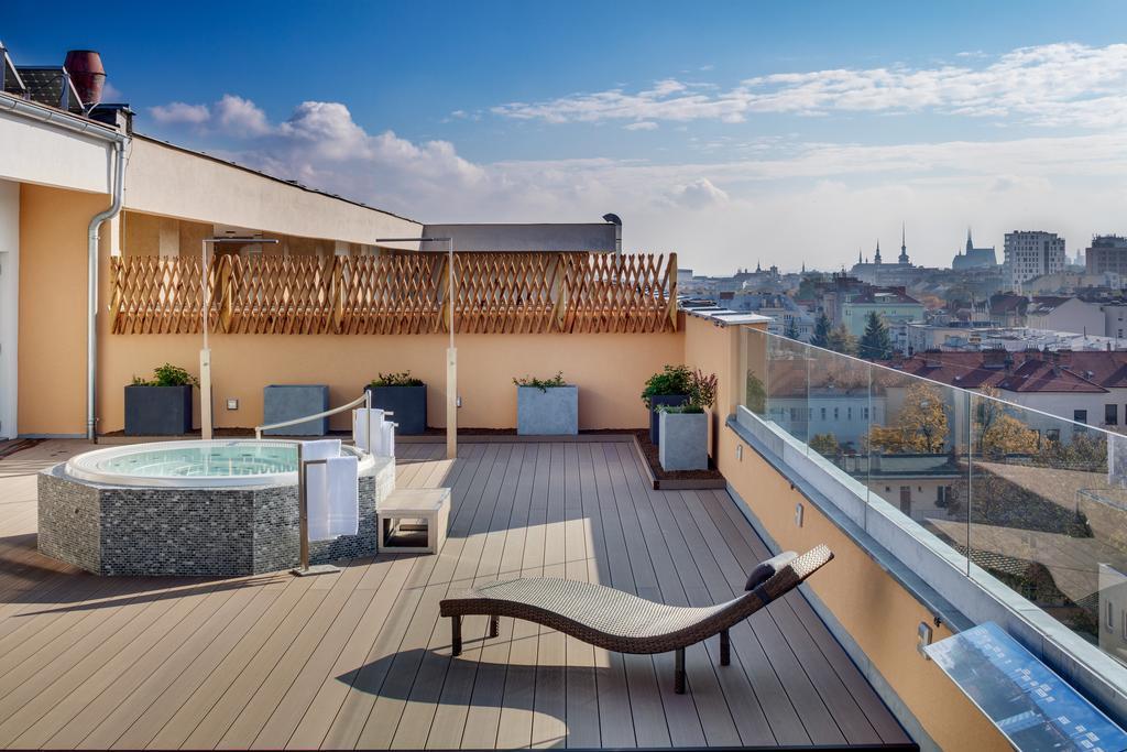 Avanti Hotel Brno Bagian luar foto